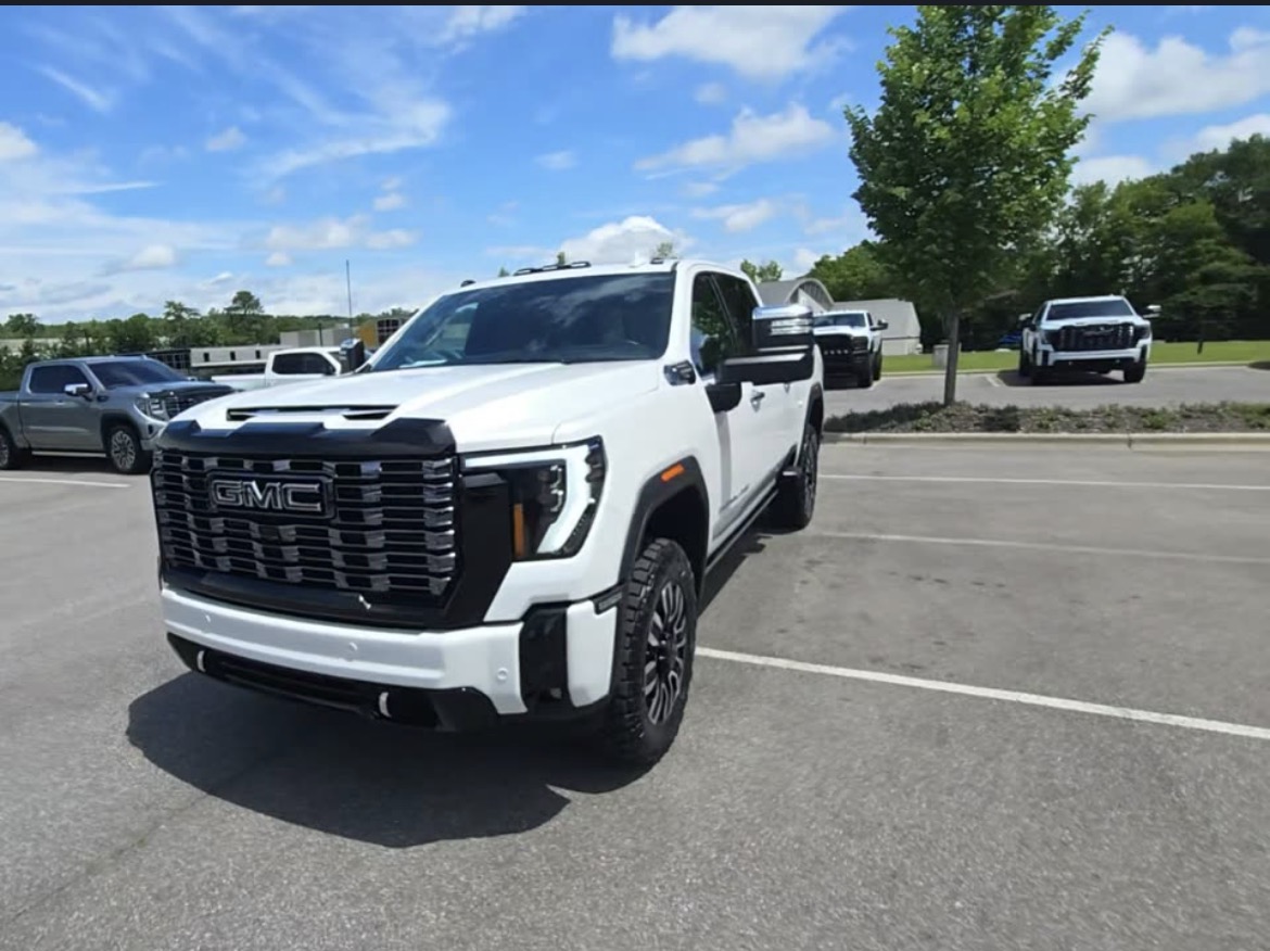2025 GMC Sierra 2500 HD Denali Ultimate