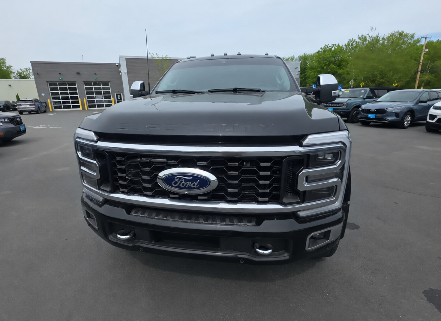 2024 Ford F-450 Super Duty Platinum