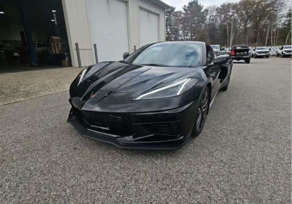 2025 Chevrolet Corvette Stingray Coupe 2LT